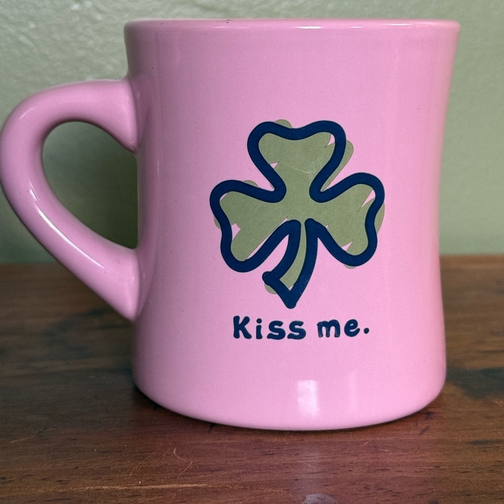 Life Is Good‎ "Kiss Me" Shamrock Coffee Mug Irish Clover ☘️ St Patrick's Day - Picture 3 of 5